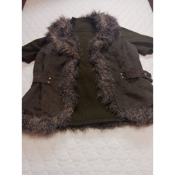 Women's Green Two-piece Set Mock Turtleneck / Vest With Fur Size Large - Picture 4 of 16